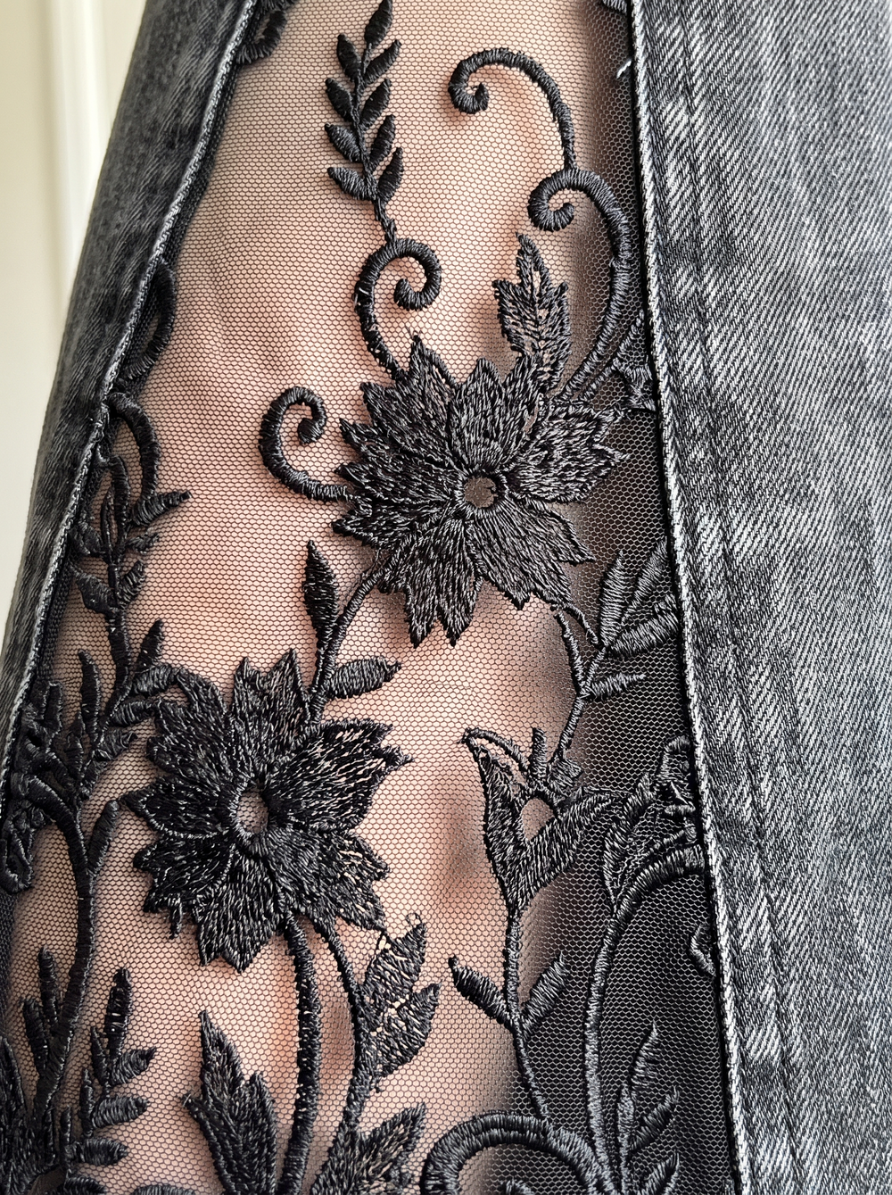 Lace panel close up